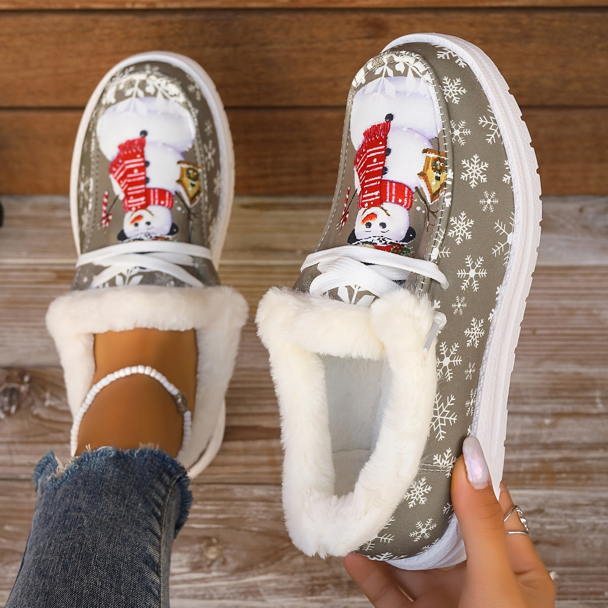 Snowman Pattern Canvas Shoes, Lightweight Plush Lined Sneakers